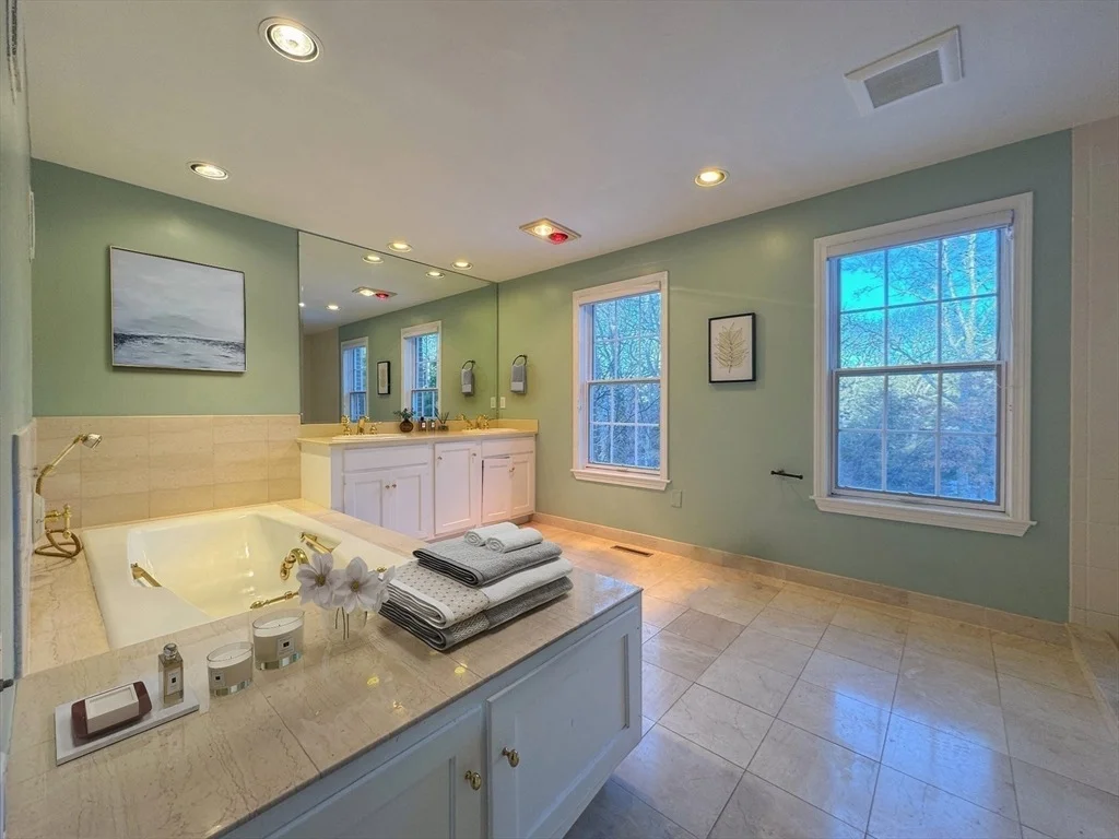 Photo of 84 White Birch Way