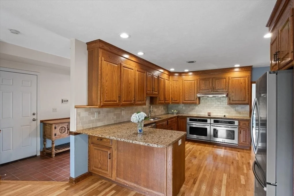 Photo of 75 Emerson Rd