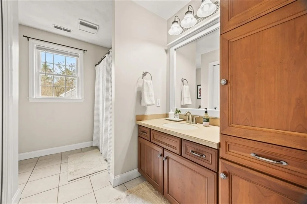 Photo of 27 Brian Rd