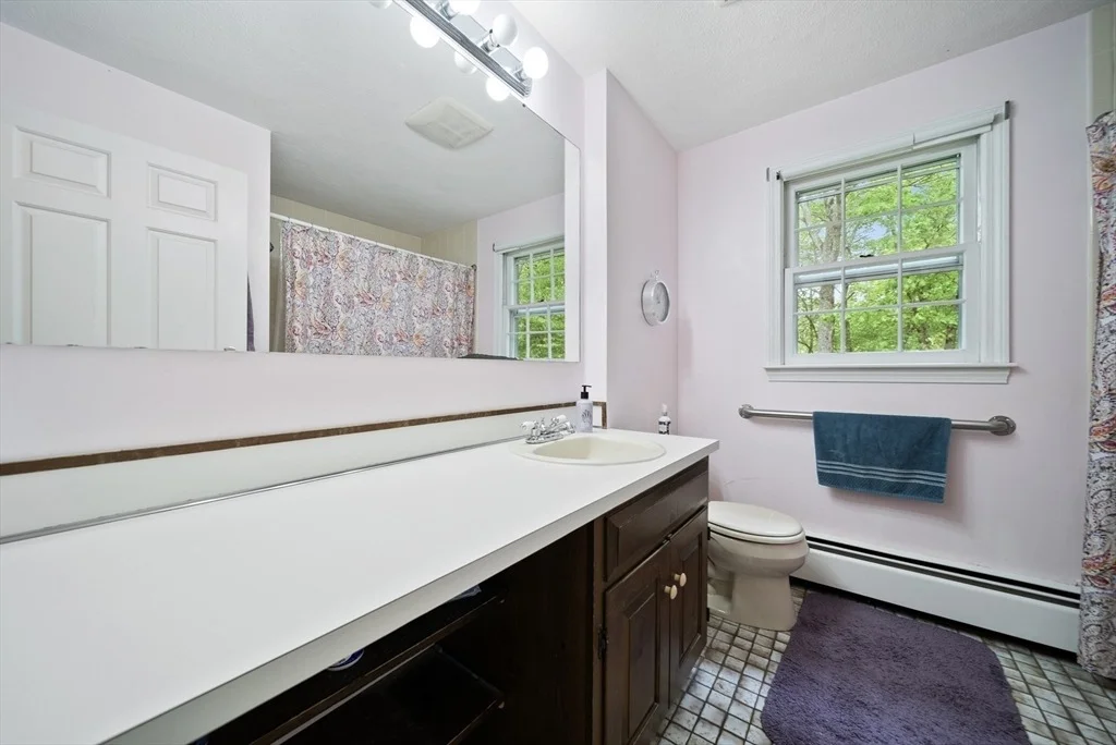 Photo of 8 Lillian Dr