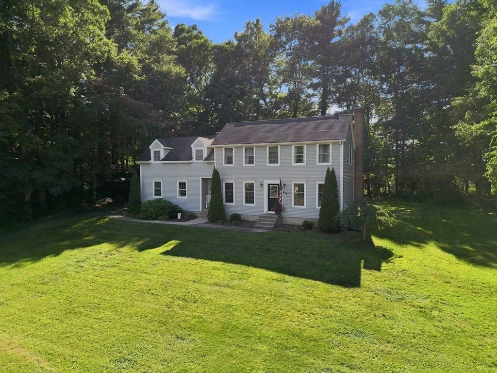 Photo of 30 Sylvan Circle