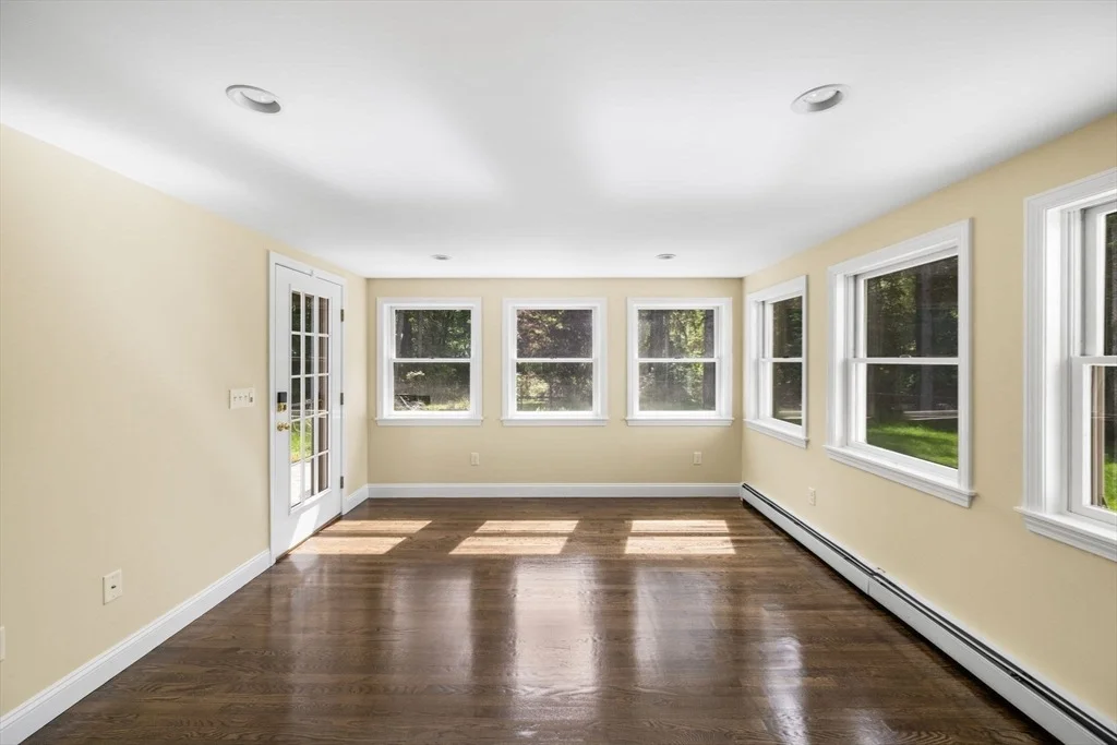 Photo of 30 Meadow Dr