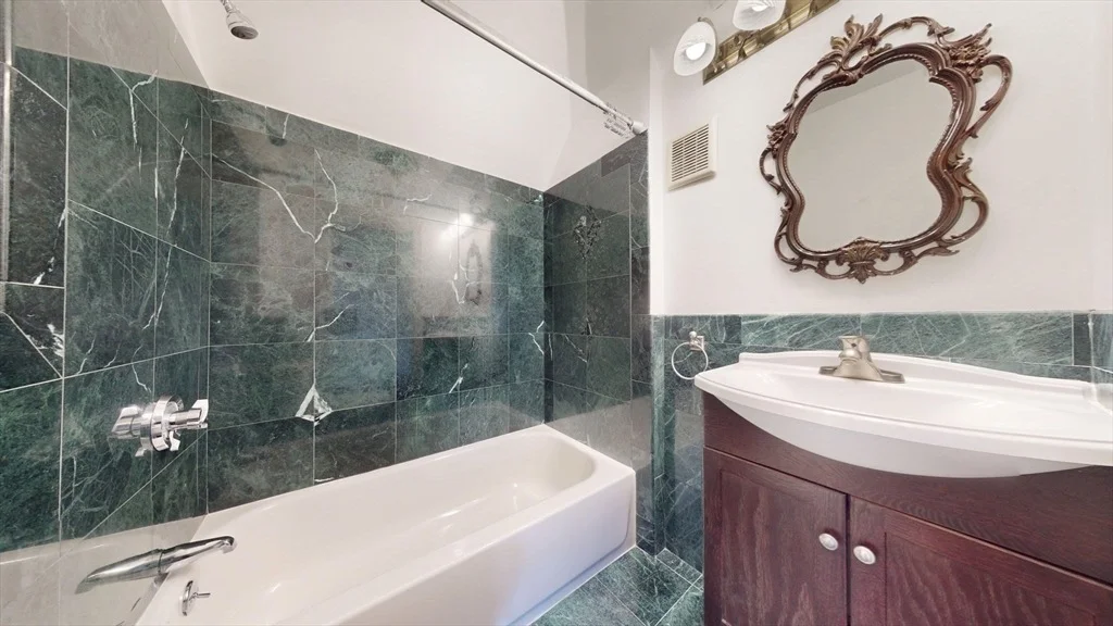 Photo of 455 Waban Ave