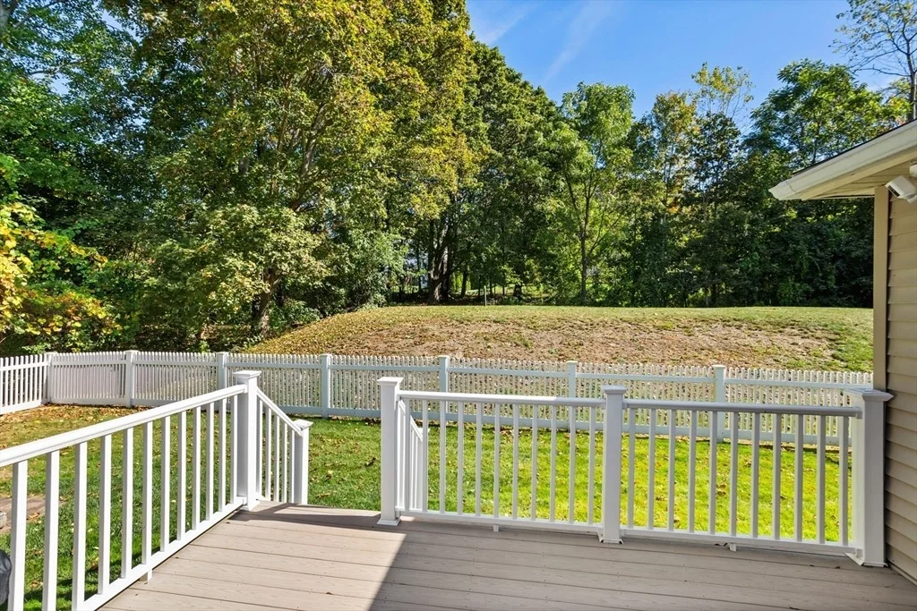 Photo of 6 Belmont Dr