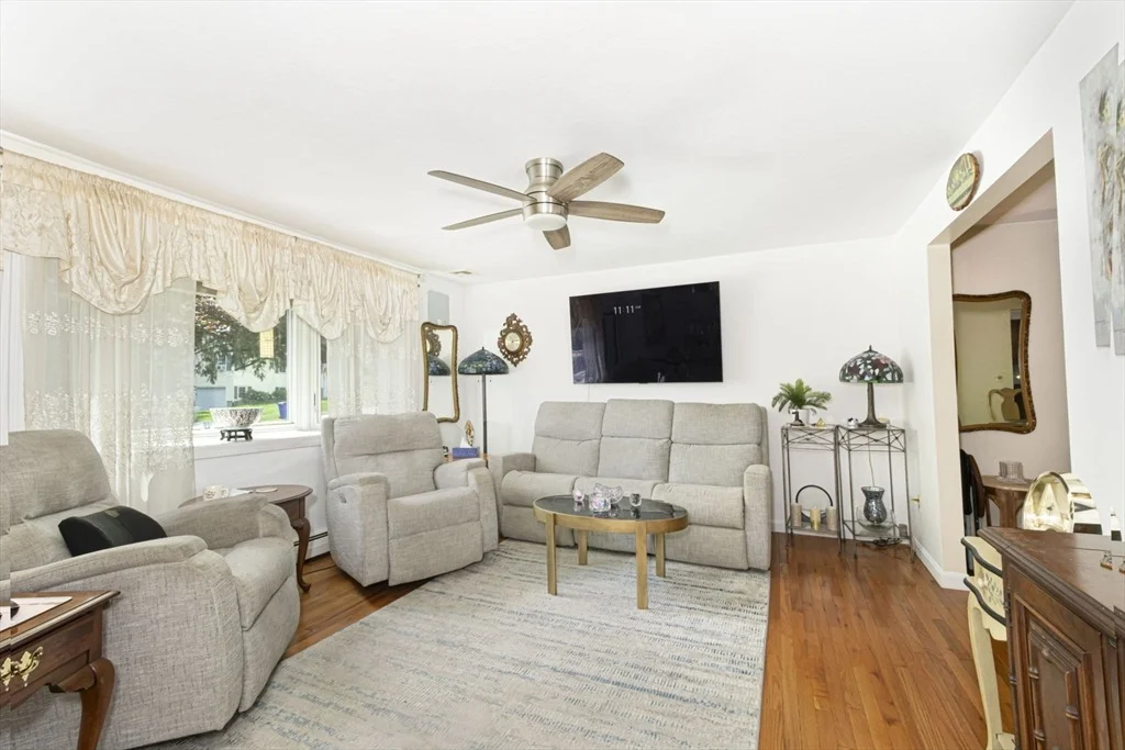 Photo of 8 Cedar Rd