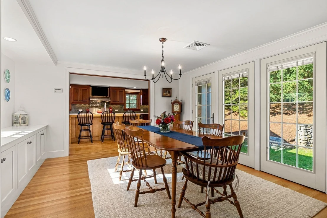 Photo of 5 Willowdale Rd