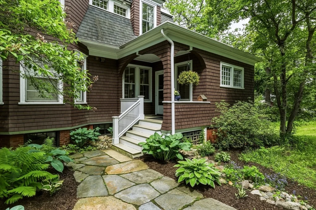 Photo of 91 Sunset Ave