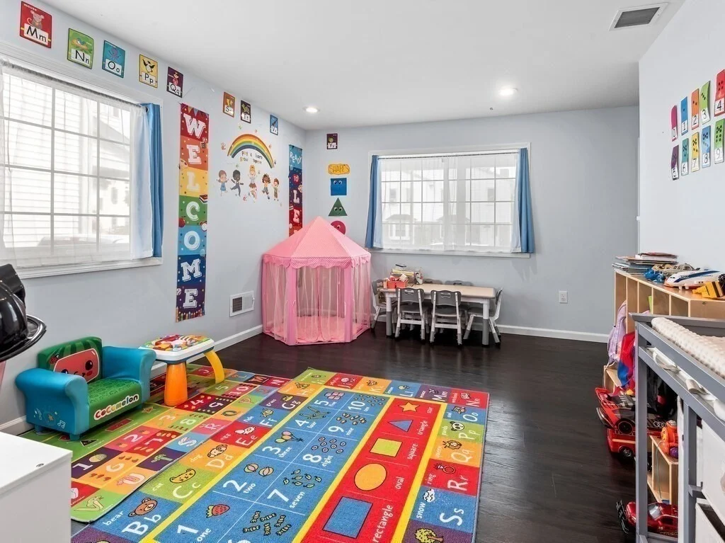 Photo of 42 Ringgold St