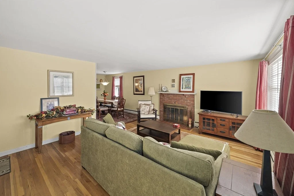 Photo of 12 Dix Rd