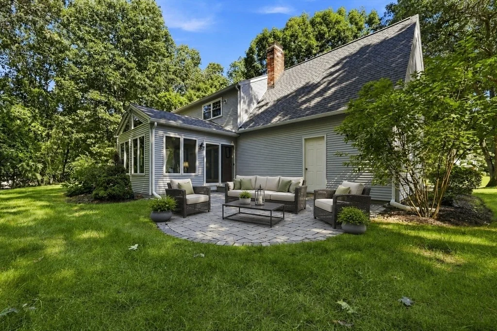 Photo of 76 Mohawk Dr