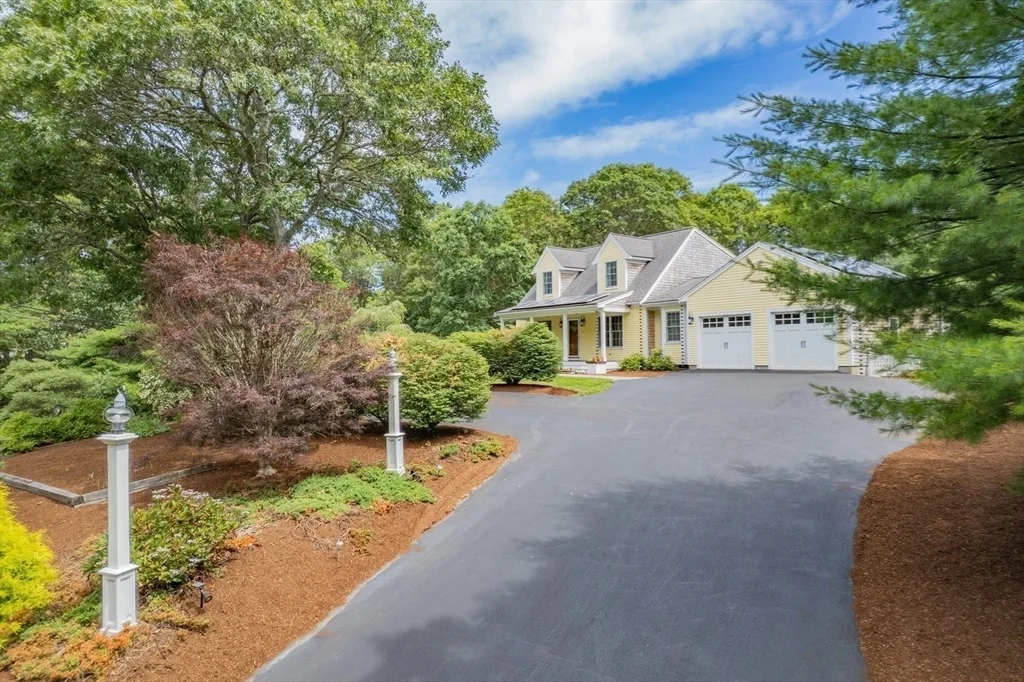 Photo of 2 Julie Ln