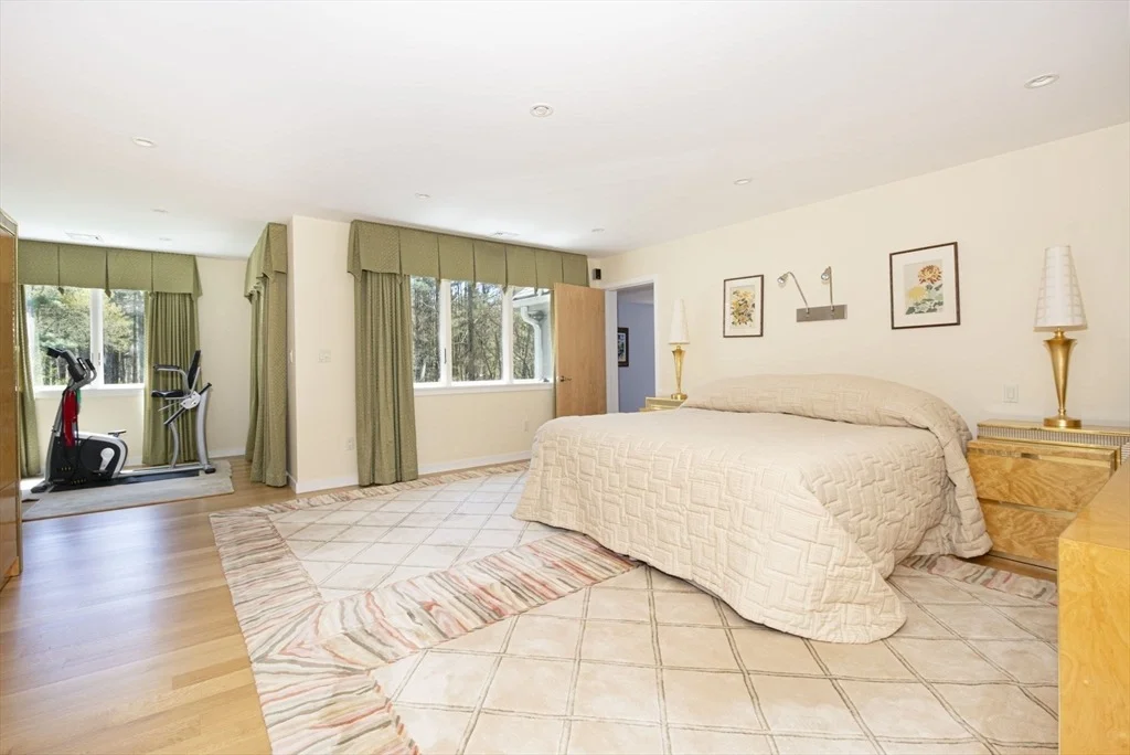 Photo of 55 Boxboro Rd