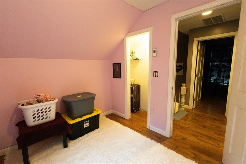 Photo of 339 Drury Ave