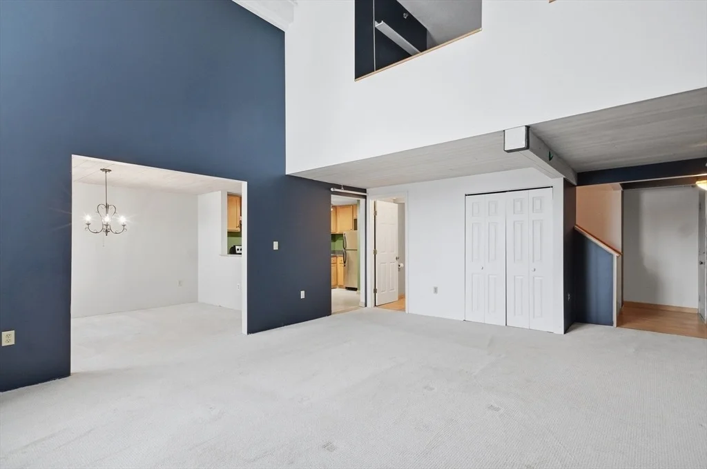 Photo of Unit 310 at 33 Maplewood Avenue