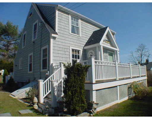 Photo of 695 Washington Street