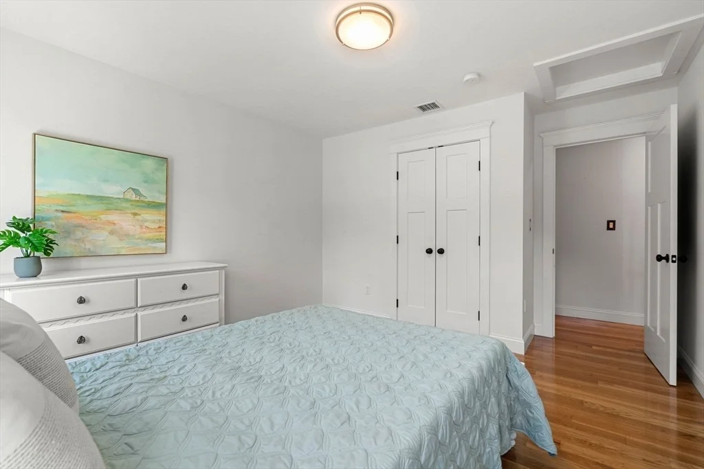 Photo of 431 River St