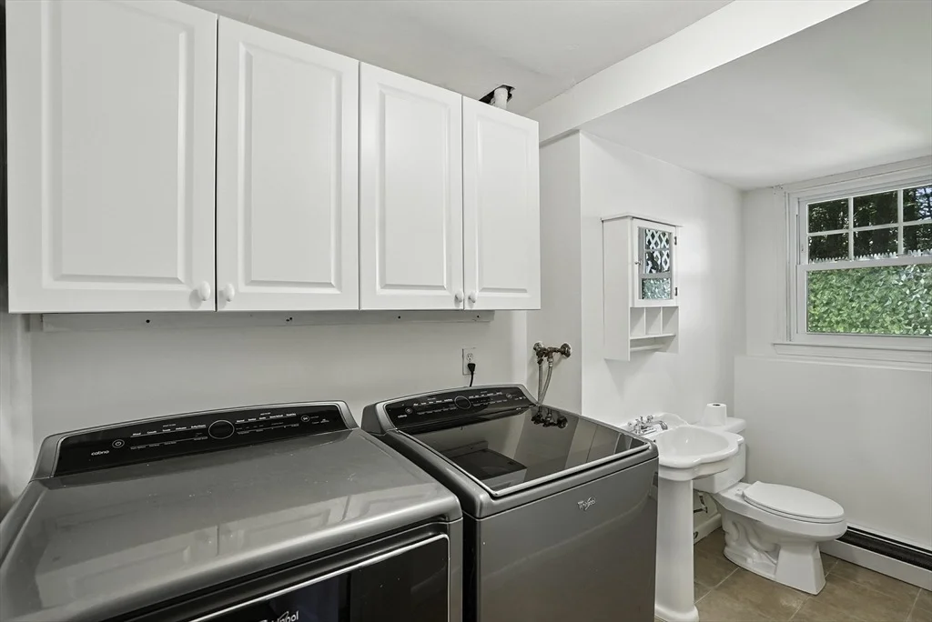 Photo of 10 Diantonio Dr