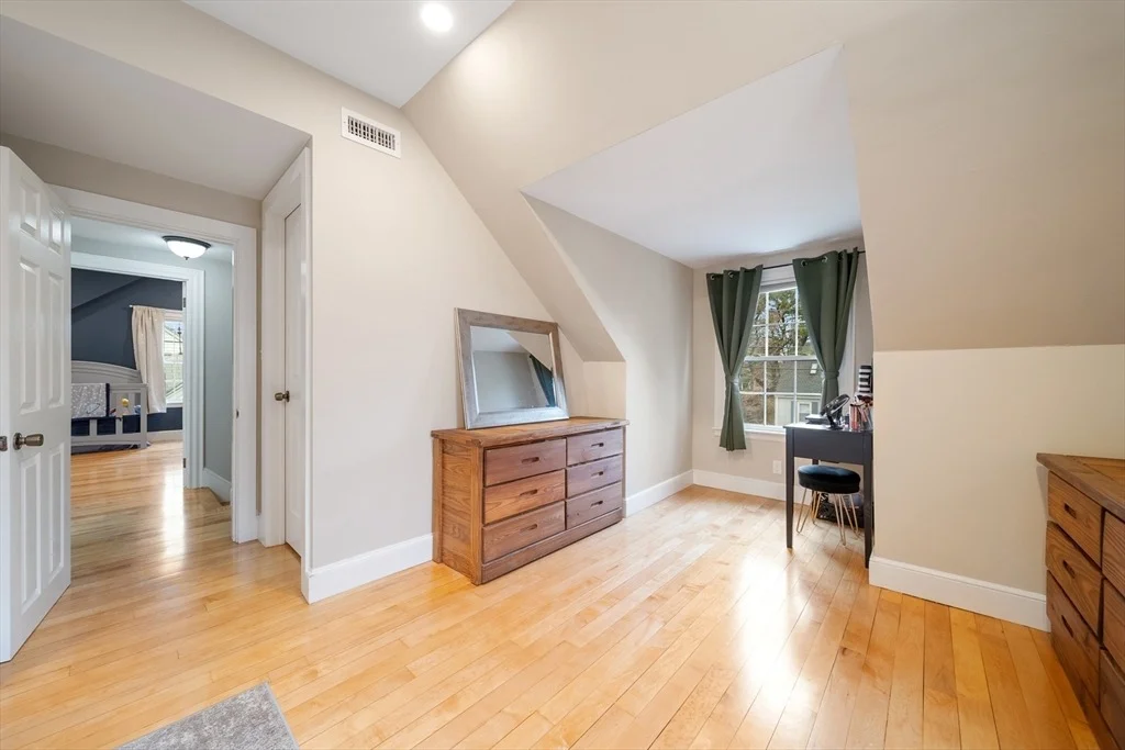Photo of 24 Dexter St