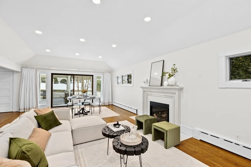 Photo of 90 Brook St