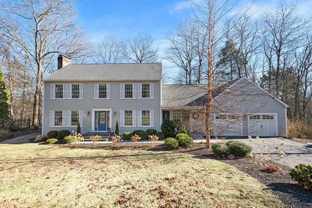 Photo of 25 Woodside Cir