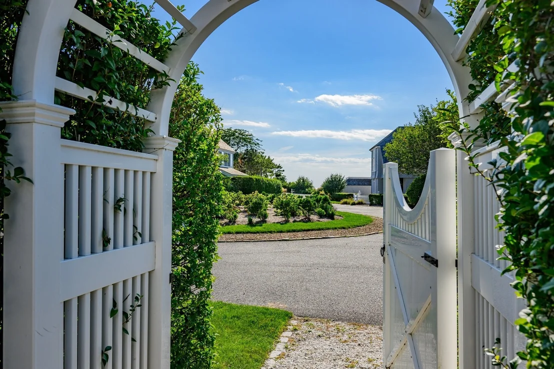 Photo of 122 Shore Drive West