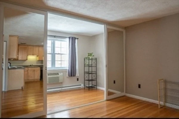 Photo of Unit 7 at 4 Colonial Village Drive