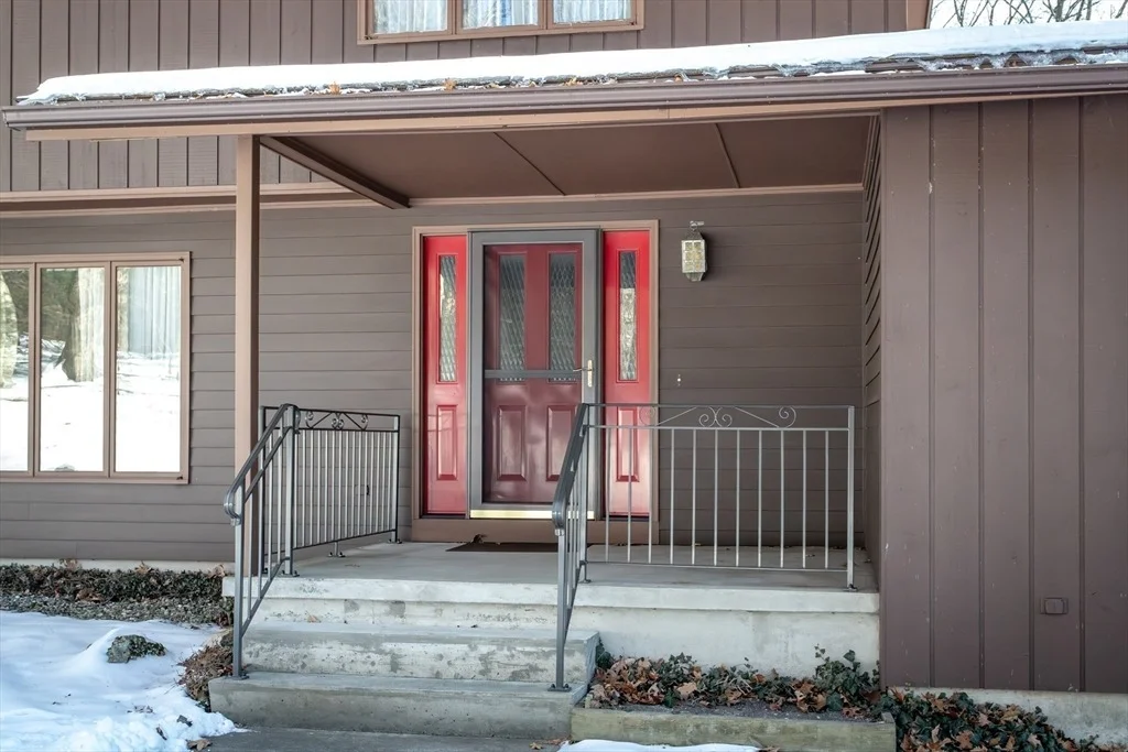 Photo of 49 Glasgow Dr