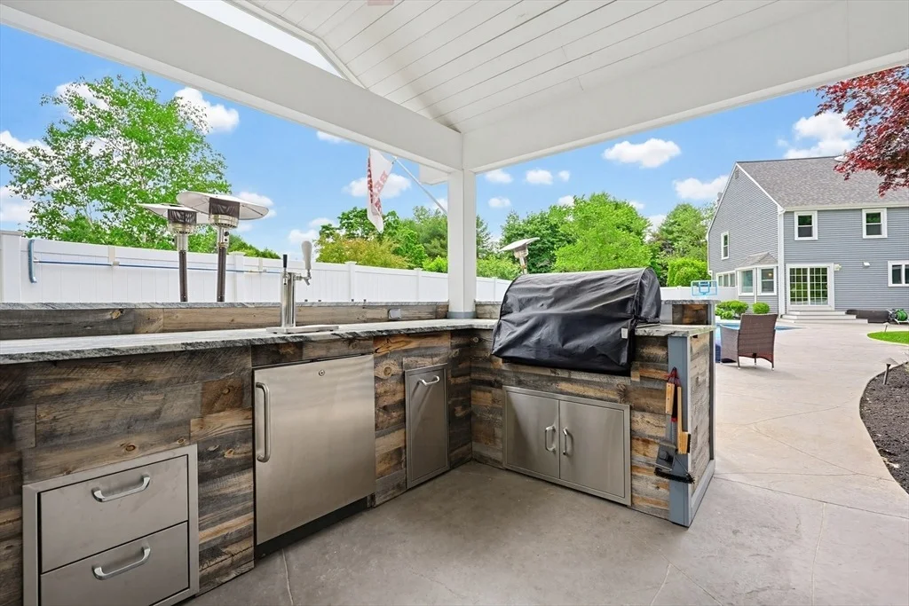 Photo of 22 Diane Dr