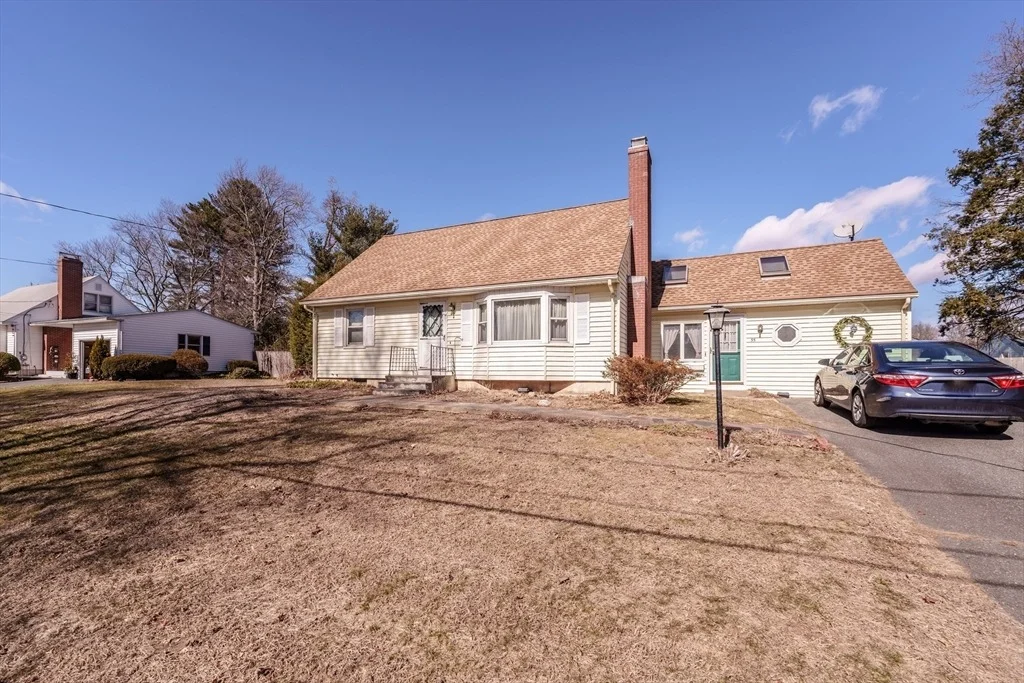 Photo of 35 Trinity Ter
