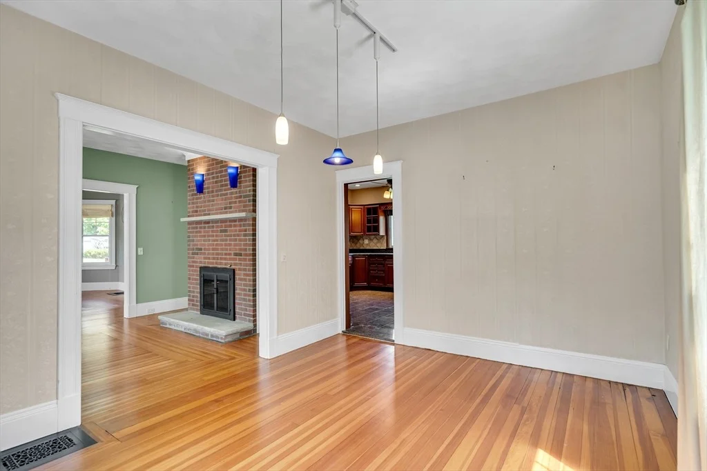 Photo of 369 Bacon Street