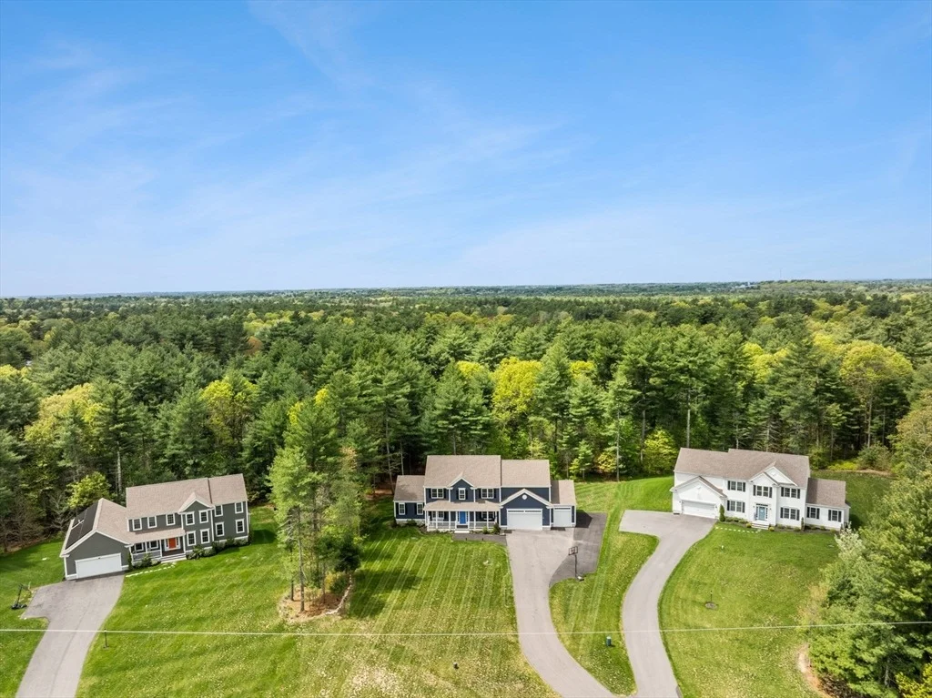 Photo of 39 Erbeck Cir Ext