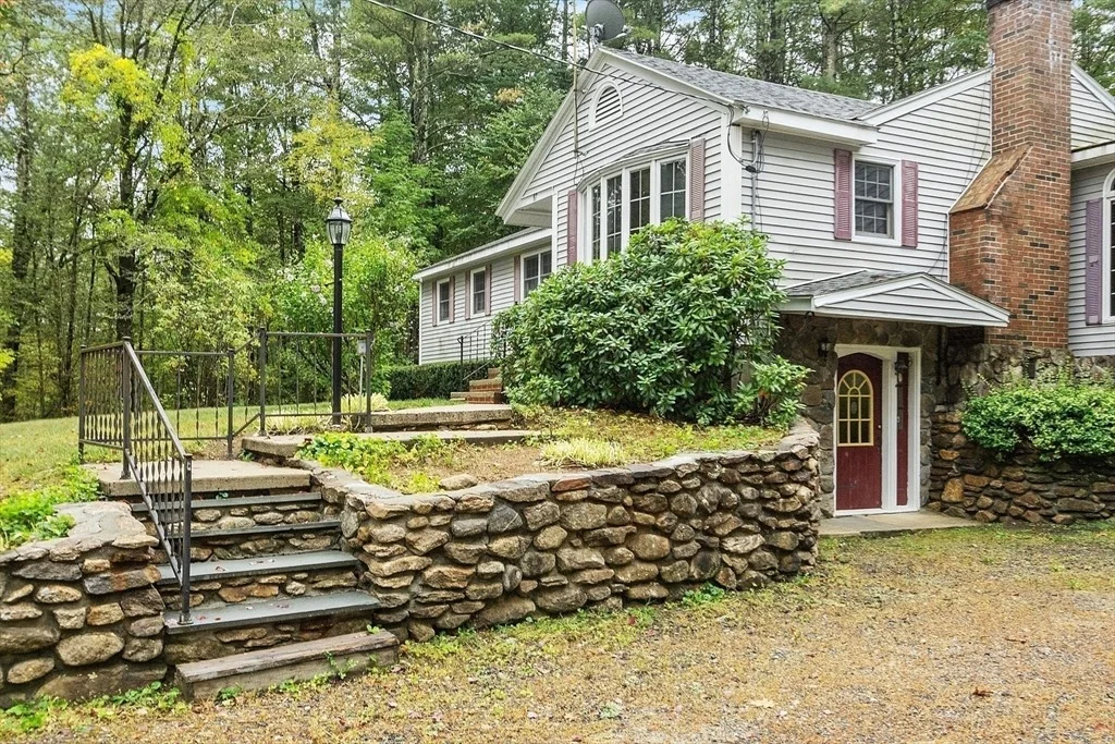 Photo of 87 Hubbardston Road