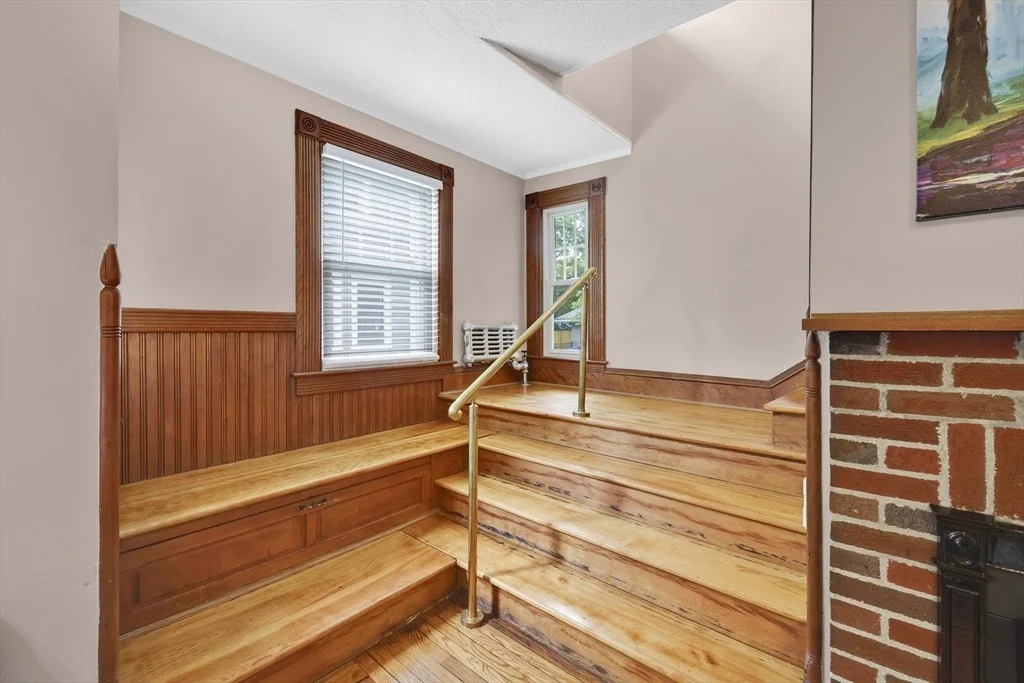 Photo of 36 Spruceland Ave