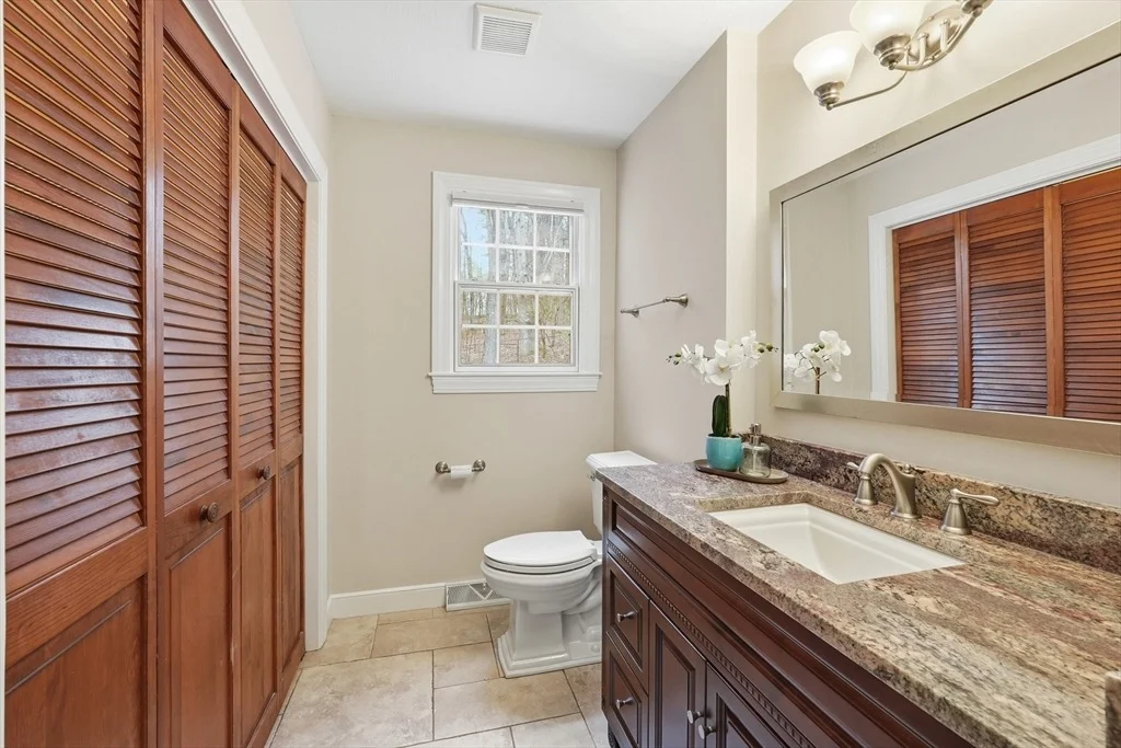 Photo of 273 Belknap Road