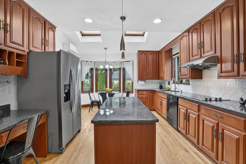 Photo of 8 Marion Ave