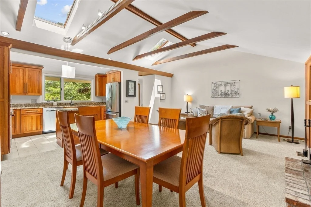 Photo of 261 Fells Pond Road