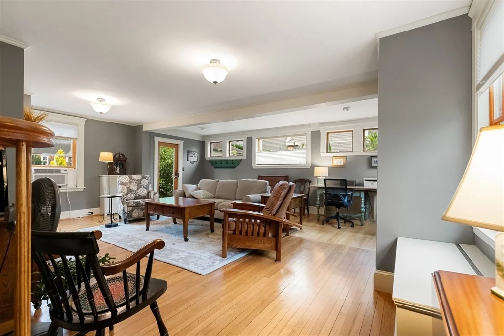 Photo of 115 Aspen Rd