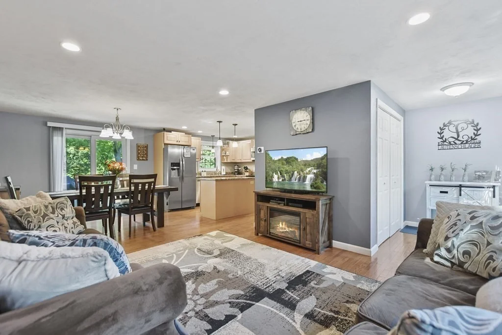 Photo of 33 Longley Rd