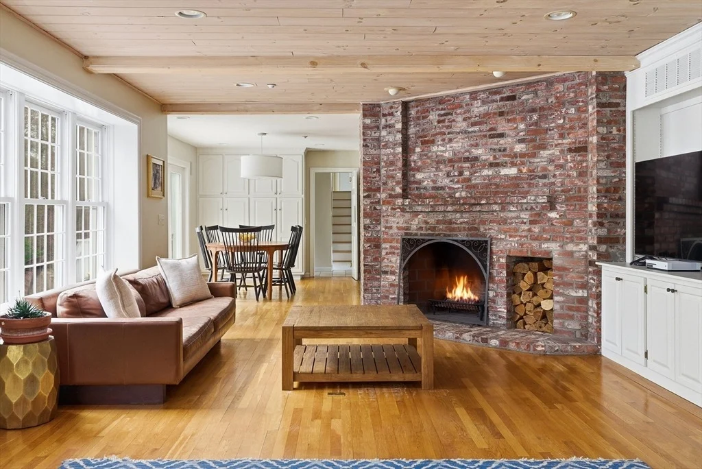 Photo of 8 Charles Davis Dr