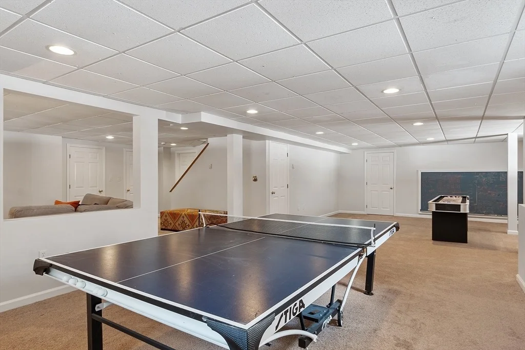 Photo of 7 Meadowbrook Cir