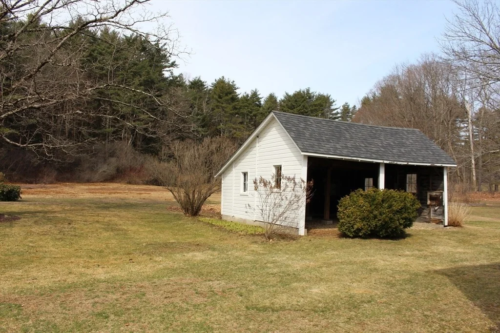 Photo of 940 Brattleboro Rd