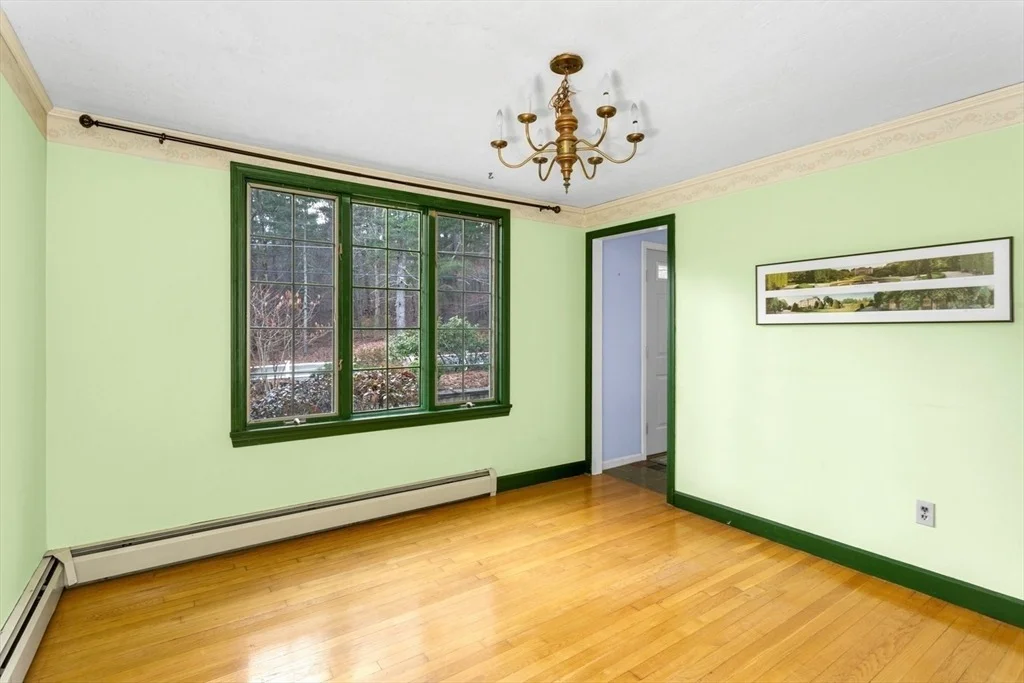Photo of 955 Summer Street