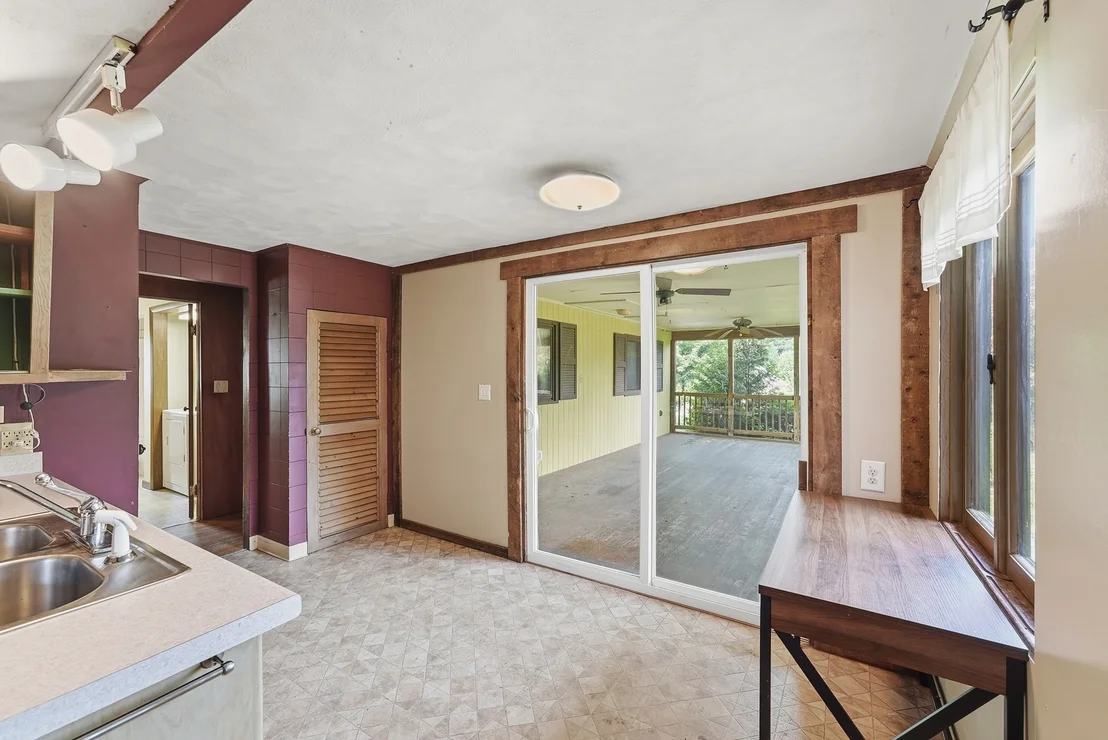 Photo of 31 Woodcrest Road