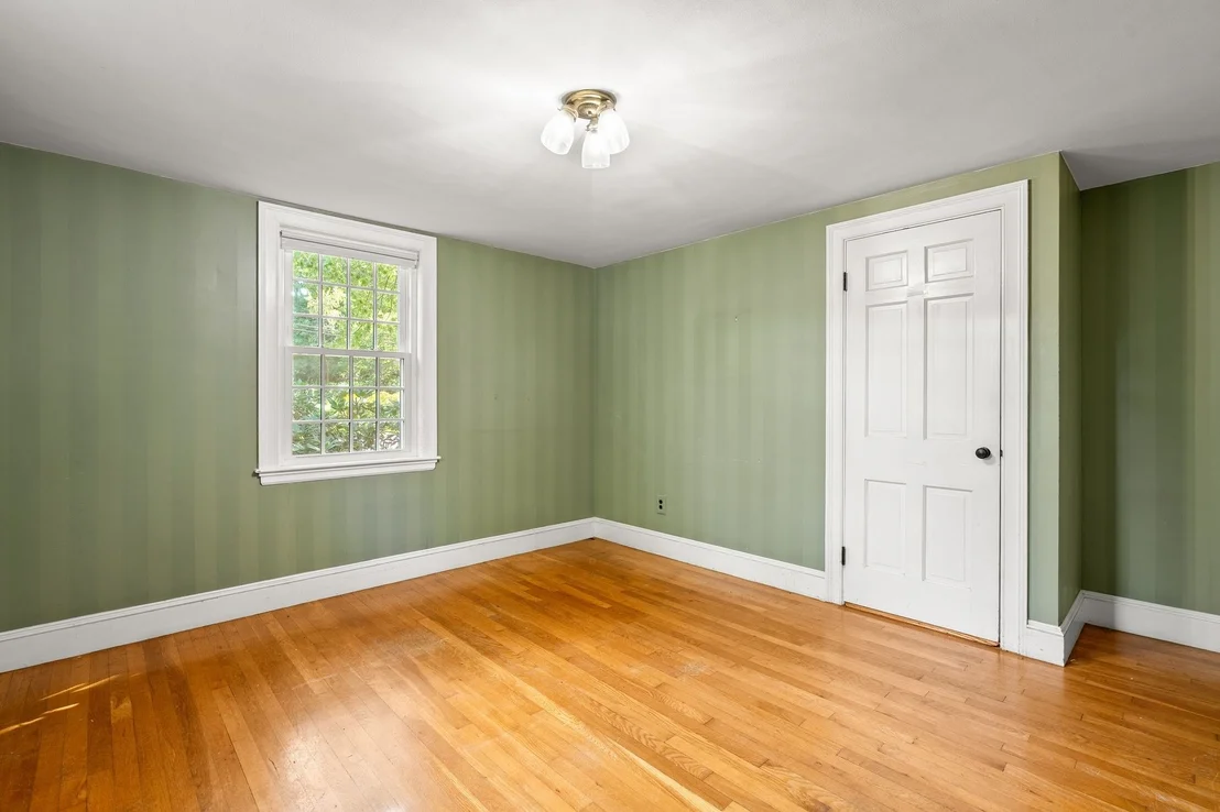 Photo of 13 Whitcomb Ave