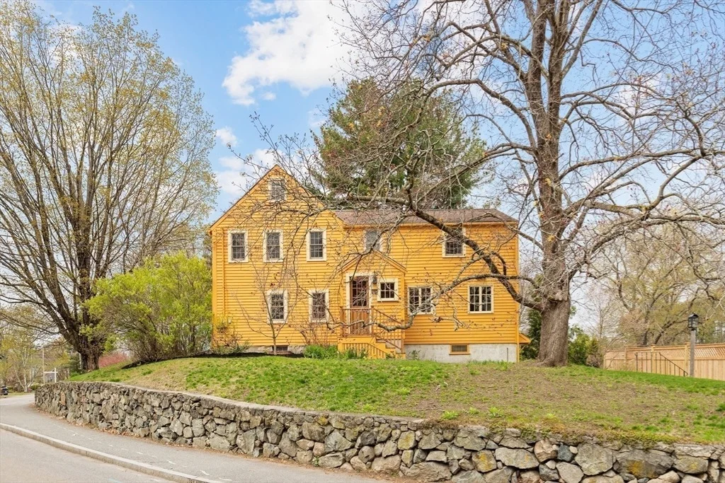 Photo of 483 Franklin Street