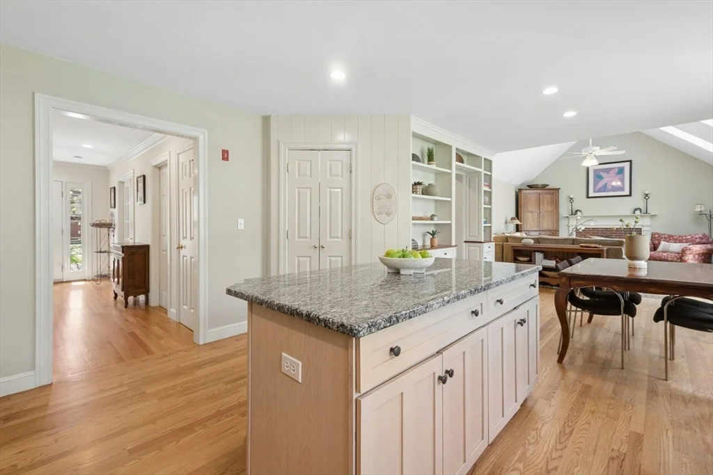 Photo of 1 Munroe Road