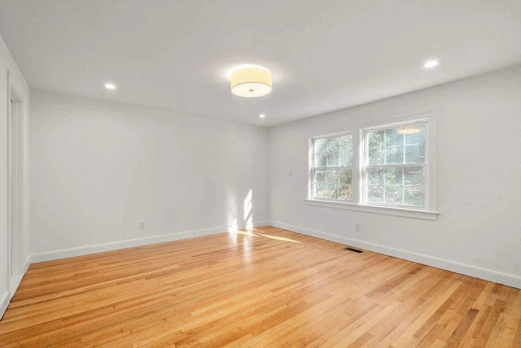 Photo of 262 Cochituate Rd