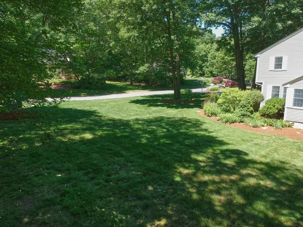 Photo of 14 Running Brook Cir