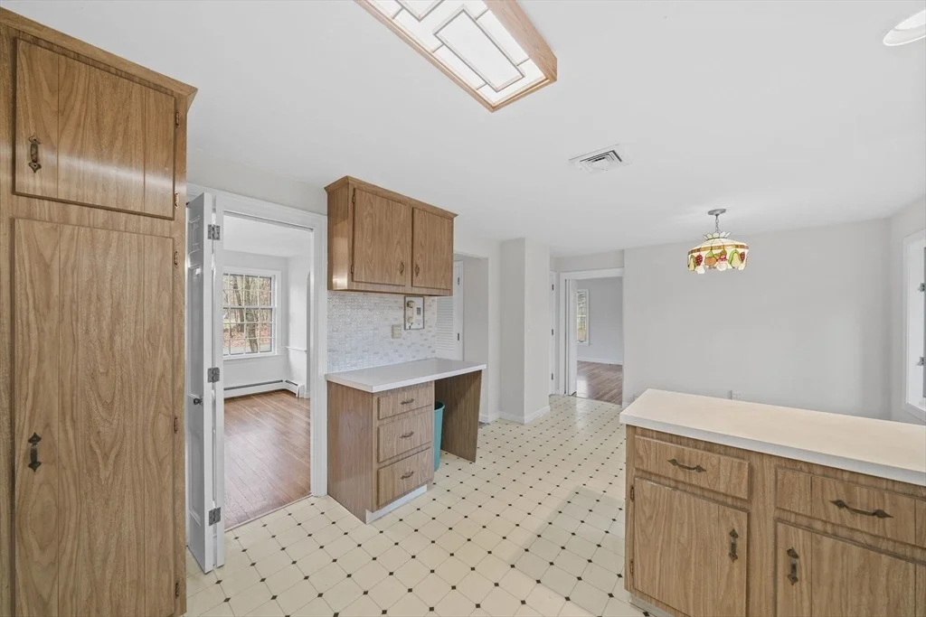 Photo of 7 Surrey Ln