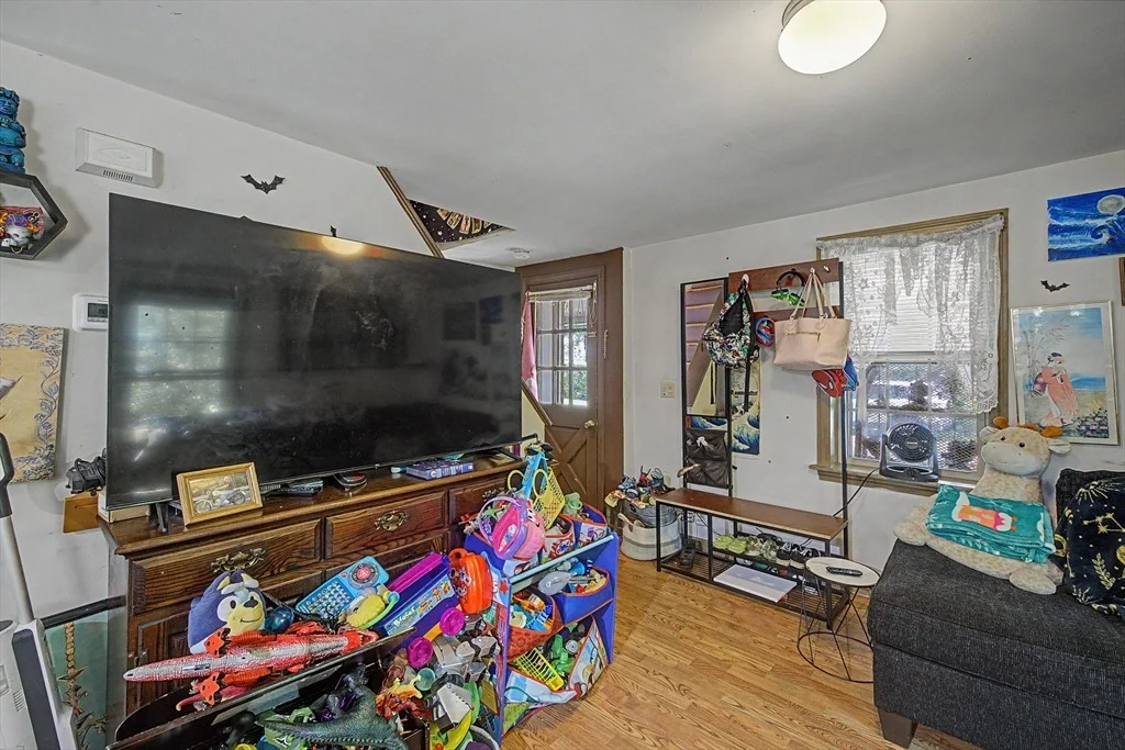 Photo of 166 Summer St